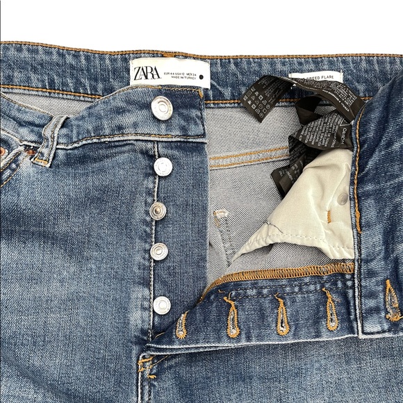 Zara | Medium Wash The Dreed Raw Hem Flare Denim Jeans 12 - Picture 3 of 7